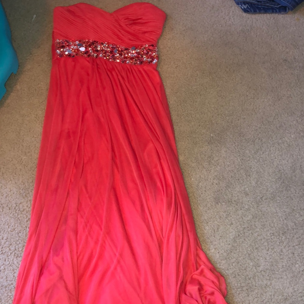 Strapless dress